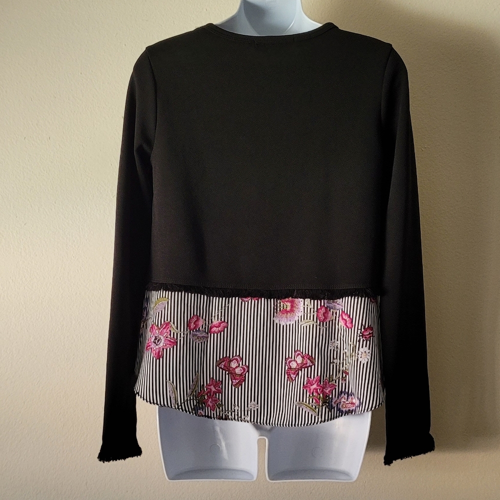 NWT Casual Coutour Top - Picture 2 of 14